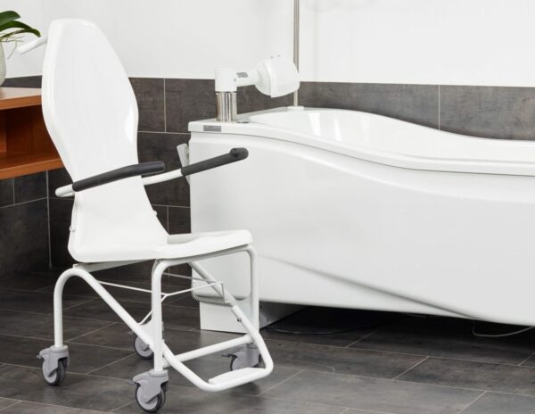 Astor Compact Fixed Height Bath with Powered Seat - Image 5